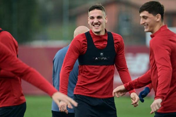 Nicolò Zaniolo e Marash Kumbulla(AS Roma via Getty Images)