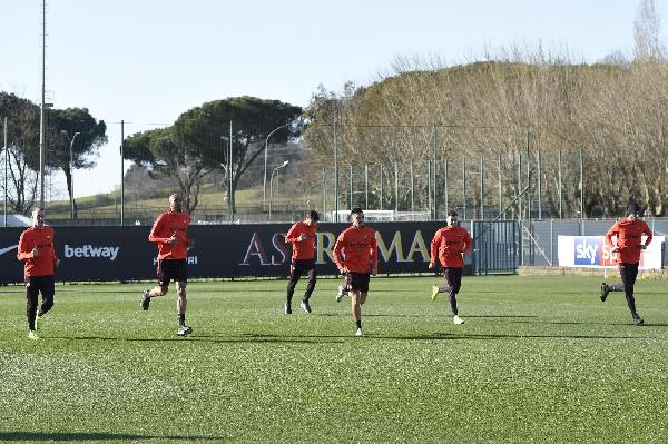 Il gruppo a Trigoria ©LaPresse