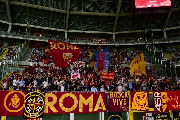 Un altro spicchio dei tifosi romanisti a Torino (AS Roma via Getty Images) 