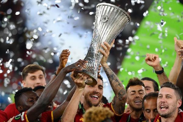 La squadra (As Roma via Getty Images)