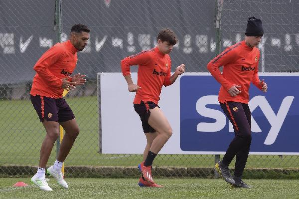 Jesus, Coric e Karsdorp durante un esercizio ©LaPresse