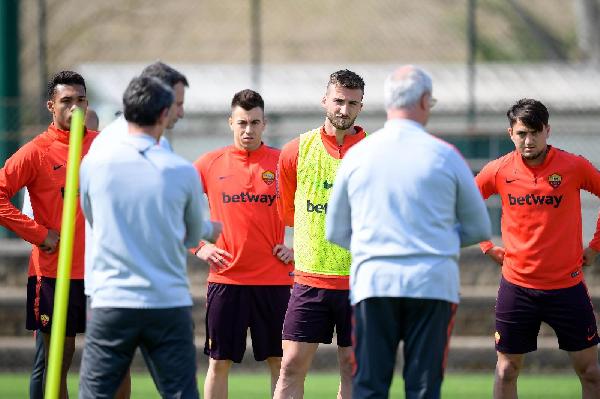 Ranieri tiene a rapporto la squadra ©LaPresse