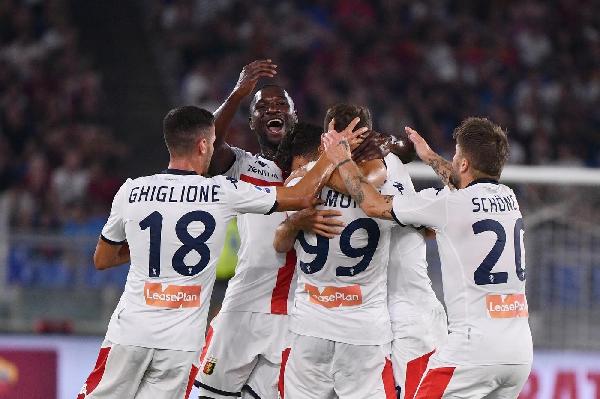 FOTO - Roma-Genoa 3-3: la Sud e la magia di Kolarov non bastano per battere i rossoblù ©LaPresse