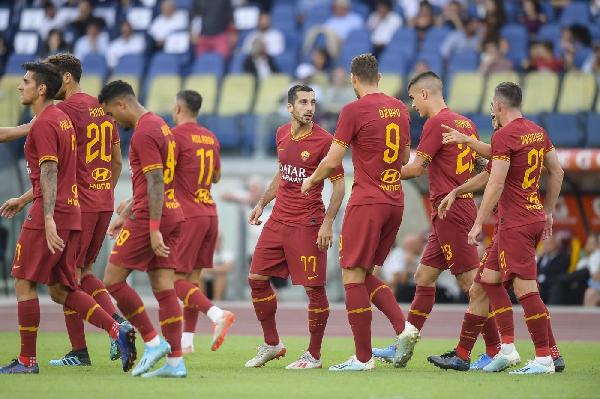 FOTO - La Roma ne fa quattro: le esultanze di Cristante, Dzeko, Mkhitaryan e Kluivert ©LaPresse