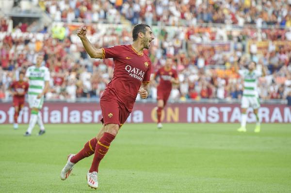 FOTO - La Roma ne fa quattro: le esultanze di Cristante, Dzeko, Mkhitaryan e Kluivert ©LaPresse