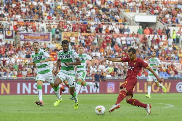 FOTO - La Roma ne fa quattro: le esultanze di Cristante, Dzeko, Mkhitaryan e Kluivert ©LaPresse