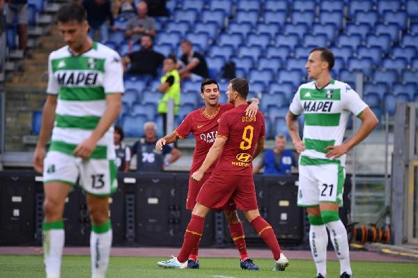 FOTO - La Roma ne fa quattro: le esultanze di Cristante, Dzeko, Mkhitaryan e Kluivert ©LaPresse