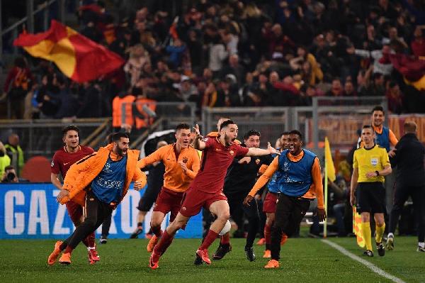 8 - Manolas: perno della difesa giallorossa per cinque stagioni, con il gol al Barcellona nei quarti di finale di Champions League il centrale greco è entrato per sempre nella storia della Roma ©LaPresse