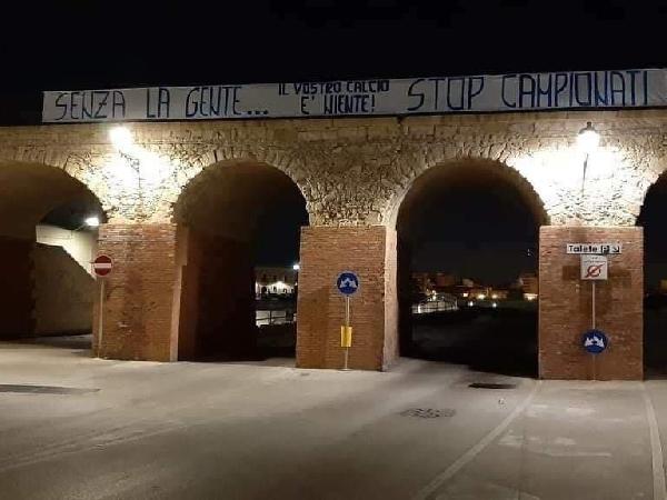 Striscione Ultras Siracusa