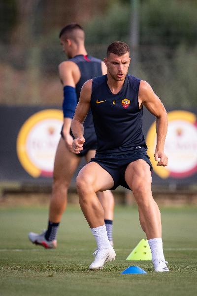 Dzeko in allenamento ©LaPresse