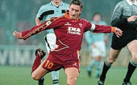 [I nostri gol] 29 novembre 1998, Lazio-Roma 3-3: segna Delvecchio. La vittoria negata