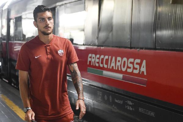 Lorenzo Pellegrini si dirige verso il vagone ©LaPresse