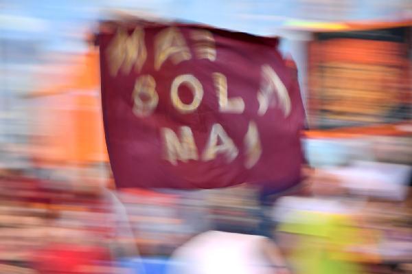 FOTO - La gallery dello spettacolo del tifo romanista all'Olimpico ©LaPresse