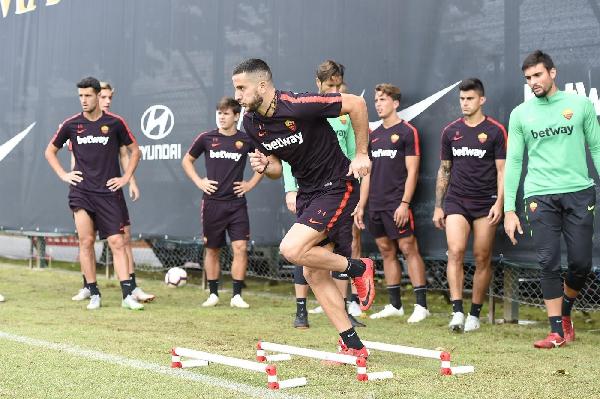 FOTO - Le migliori immagini dell'allenamento mattutino della Roma ©LaPresse