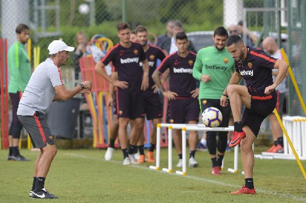 FOTO - Le migliori immagini dell'allenamento mattutino della Roma ©LaPresse