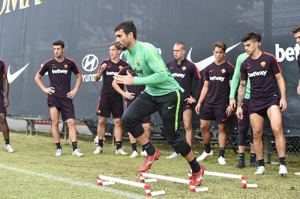 FOTO - Le migliori immagini dell'allenamento mattutino della Roma ©LaPresse