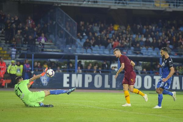 FOTO - Empoli-Roma: il gol di Edin Dzeko in 5 scatti ©LaPresse