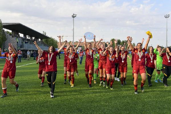 GALLERY - Dal gol al 95' alla festa scudetto: la Roma Femminile Primavera è campione d'Italia ©LaPresse