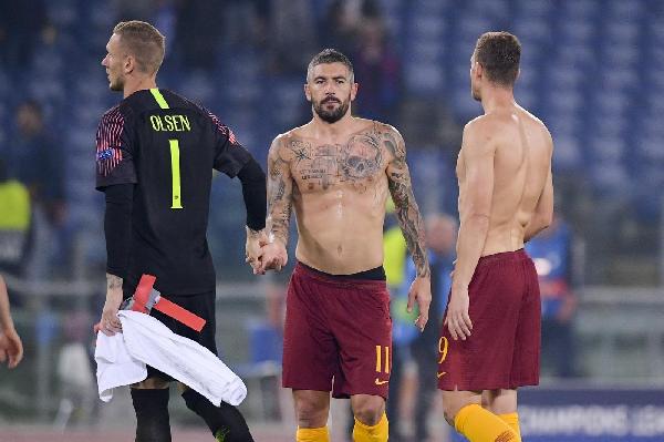 Ünder bacia la maglia, De Rossi se lo abbraccia: le migliori foto di Roma-CSKA 