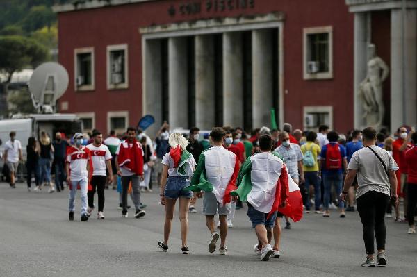 GALLERY - Il ritorno dei tifosi all'Olimpico per Turchia-Italia ©LaPresse