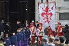 FOTO & VIDEO - Santa Croce si tinge di viola: il racconto dell'ultimo saluto a Davide Astori