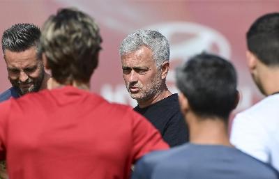 GALLERY - Inizia la seconda settimana della Roma di Mourinho GALLERY - Inizia la seconda settimana della Roma di Mourinho