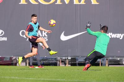 FOTO - Le 20 immagini più belle dell'allenamento mattutino della Roma FOTO - Le 20 immagini più belle dell'allenamento mattutino della Roma