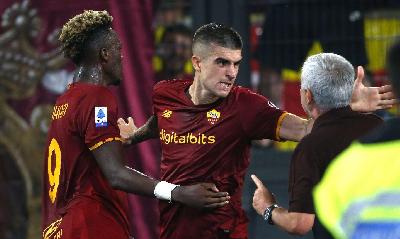 FOTO - La grinta di Mancini: