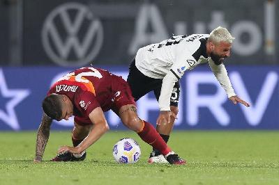 Mancini e Verde lottano per il possesso palla ((Photo by Gabriele Maltinti/Getty Images)