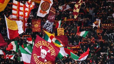 Bandiere in Curva Sud