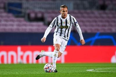 Arthur Melo in azione contro il Barcellona (Getty Images)