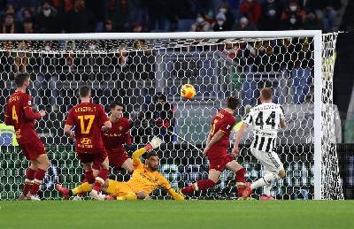 Il gol del 3-3 della Juventus, nel match contro la Roma (Getty Images)