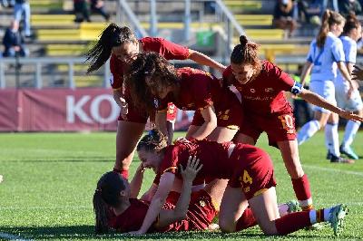 L'esultanza dopo il gol all'Empoli (AS Roma via Getty Images)