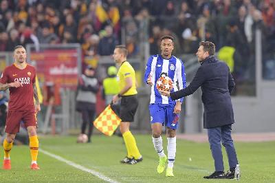 Eder Militao durante Roma-Porto
