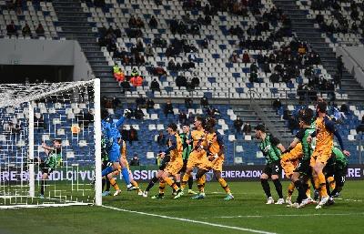 Cristante trova il gol contro il Sassuolo (As Roma via Getty Images)