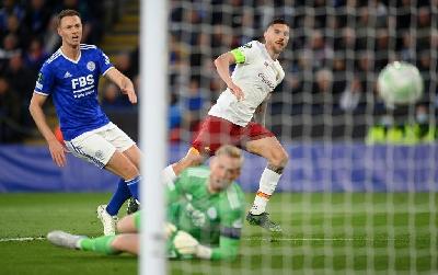 Lorenzo Pellegrini al momento dell'1-0 contro il Leicester (Getty Images)