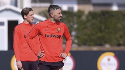Kolarov e Zaniolo in allenamento