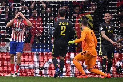 Diego Costa si dispera durante Atletico-Juve