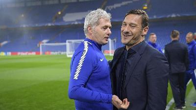 Bertelli e Totti a colloquio