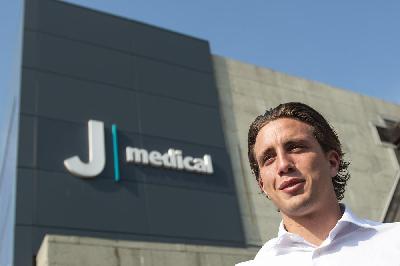 L'arrivo di Luca Pellegrini alle visite mediche con la Juventus