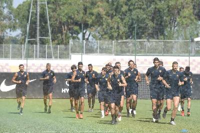 I giallorossi a lavoro a Trigoria