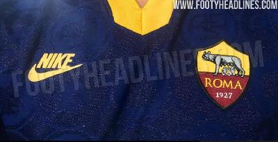 FOTO - Roma, emergono nuovi dettagli sulla terza maglia FOTO - Roma, emergono nuovi dettagli sulla terza maglia