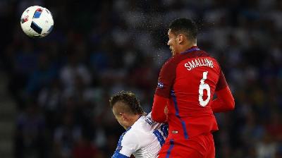 Smalling con la maglia dell'Inghilterra