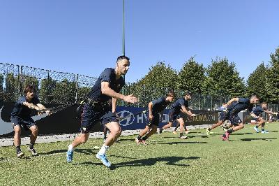 FOTO - C'è la sosta, ma la Roma non si ferma: l'allenamento a Trigoria FOTO - C'è la sosta, ma la Roma non si ferma: l'allenamento a Trigoria