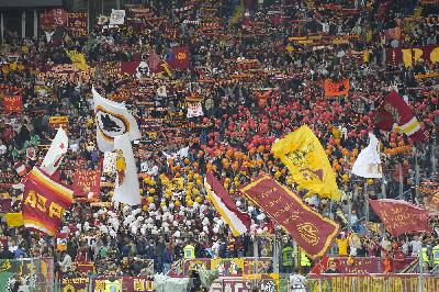La Curva Sud durante Roma-Napoli