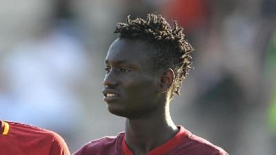 Ebrima Darboe, mediano della Roma Primavera, è il nuovo testimonial di African Spirit