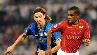 Juan in campo contro l'Inter