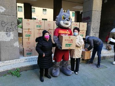 GALLERY - Roma Cares consegna pacchi solidali alle famiglie in difficoltà GALLERY - Roma Cares consegna pacchi solidali alle famiglie in difficoltà