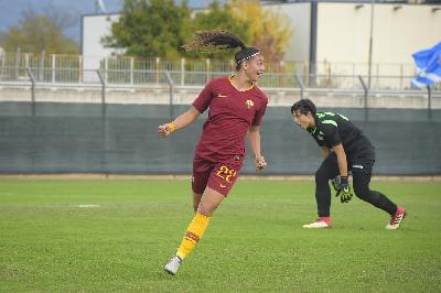 Agnese Bonfantini esulta dopo il gol del raddoppio