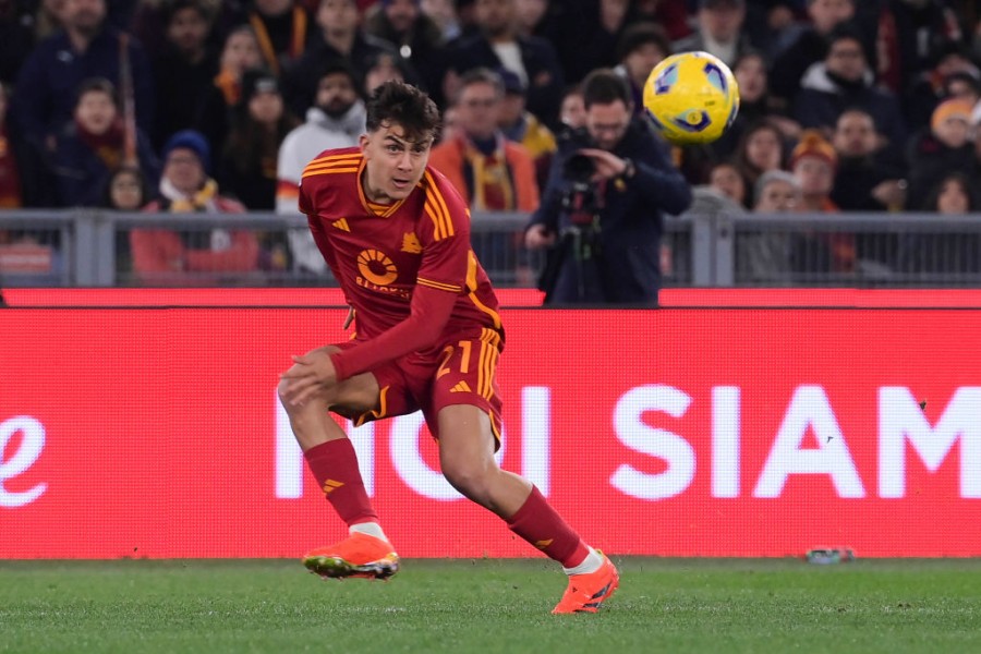 Dybala in campo contro la Fiorentina